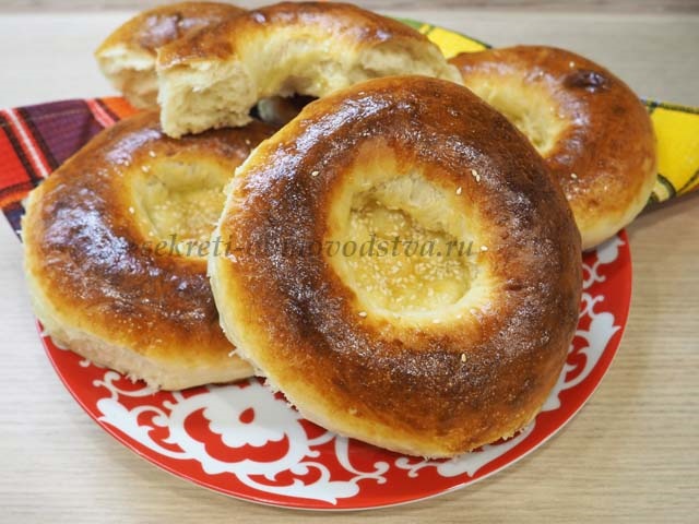 Узбецькі коржики в духовці — покроковий рецепт в домашніх умовах