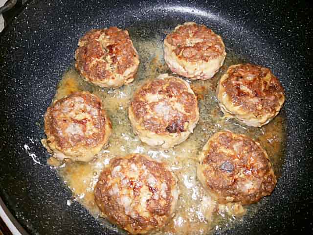 Тефтелі з підливою – 8 кращих кулінарних рецептів