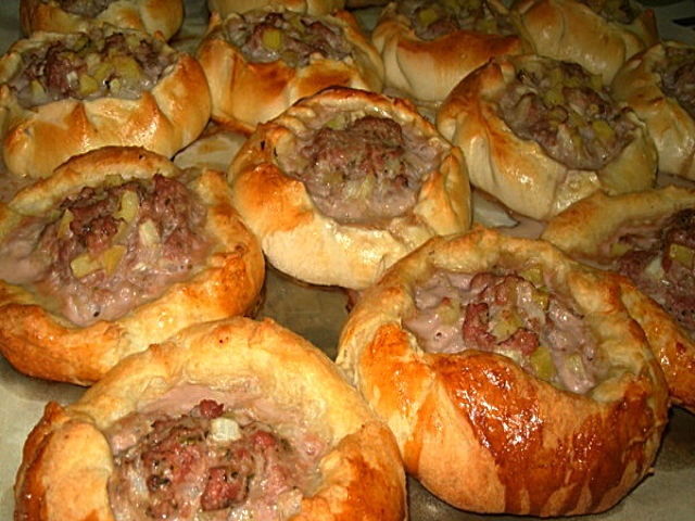 Як приготувати біляші з мясом в духовці. 6 смачних домашніх рецептів