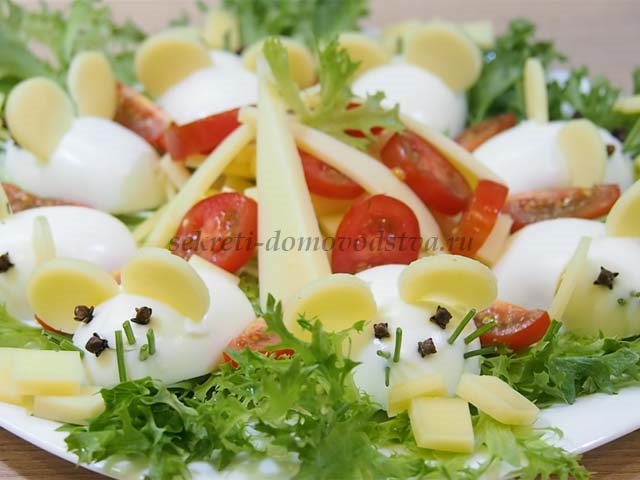 Салати у вигляді щури або миші на Новий Рік 2020: цікаві і нові рецепти