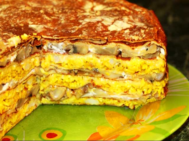 Млинцевий торт – 6 смачних покрокових рецетов в домашніх умовах з фото і відео