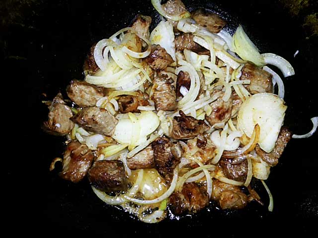 Фарширований гарбуз, запечений в духовці – 4 рецепти з фото