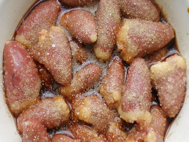 Шашлик з курки в духовці — 9 рецептів приготування на шпажках