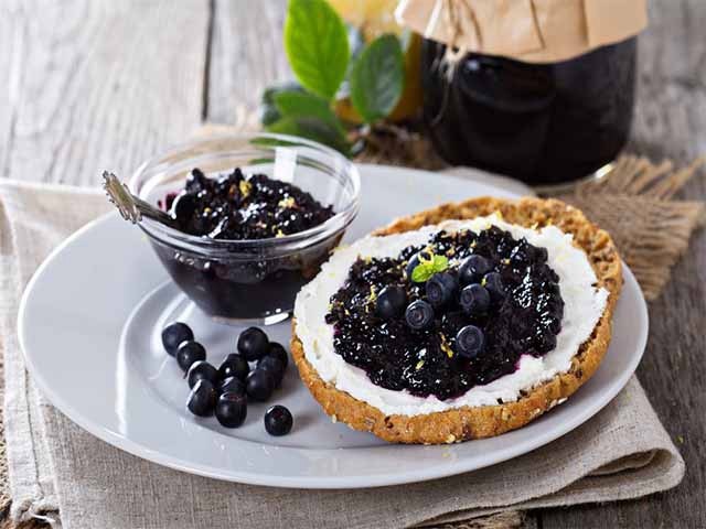 Варення з чорниці – 8 простих рецептів на зиму