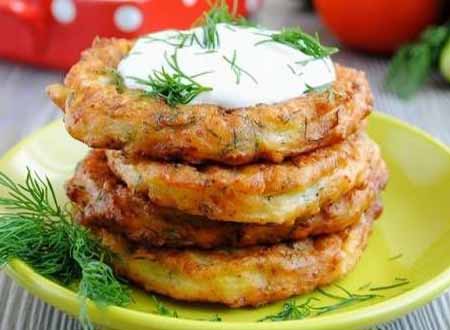 Оладки на сніданок. Як приготувати овочеві оладки і оладки на кефірі і дріжджах.