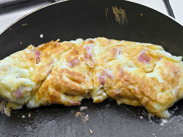 Омлет – 22 кращих рецепта. Як приготувати простий і смачний омлет