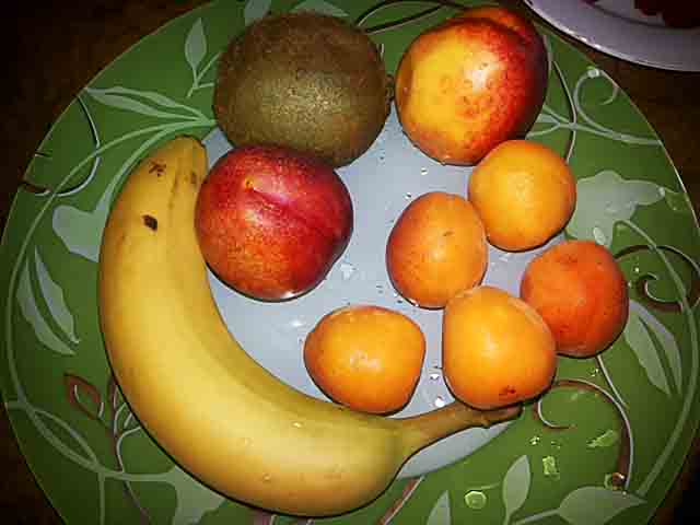 Фруктово – ягідний торт без випічки з желатином