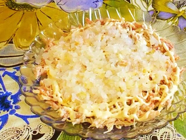 Салат Наречена — 7 неймовірно смачних класичних рецептів