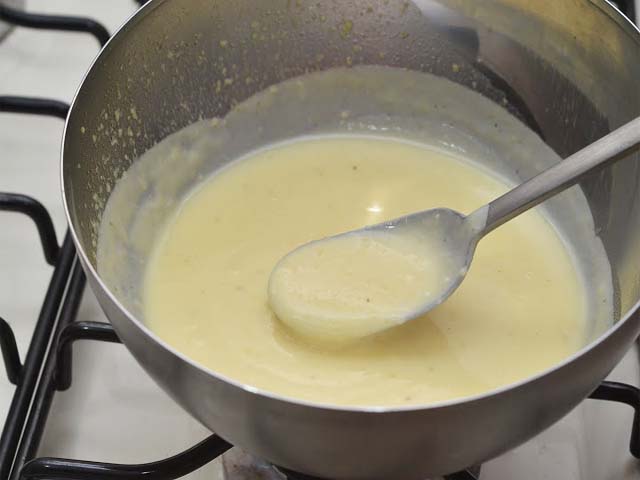 Печеня з м’ясом і картоплею в духовці рецепт з фото