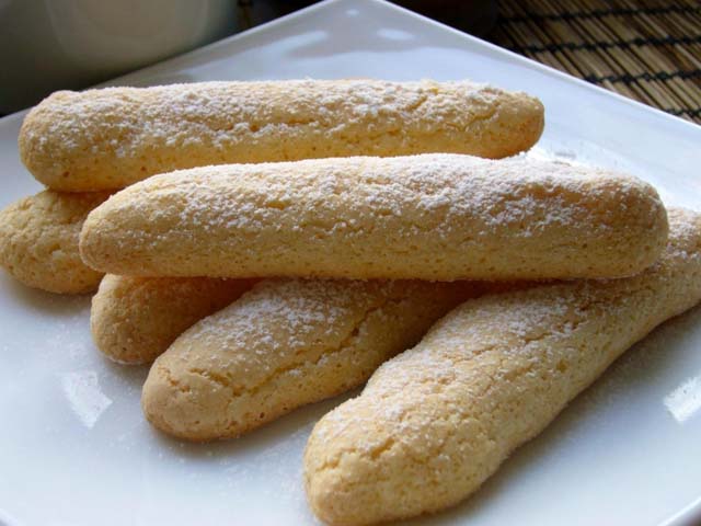 Печиво савоярді – рецепти бісквітного печива для тірамісу