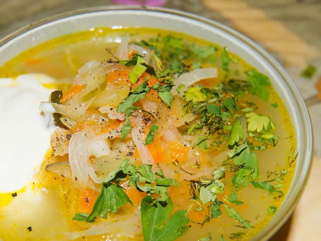 Розсольник – 14 кращих рецептів смачного супу з перловкою, рисом і солоними огірками