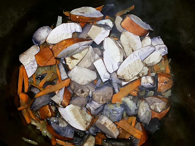 Грибний суп з свіжих грибів. Як зварити грибовницу з свіжих грибів – рецепт з фото