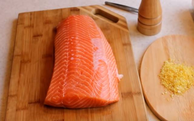 Сьомга, солона в домашніх умовах простими способами: солимо смачно і швидко