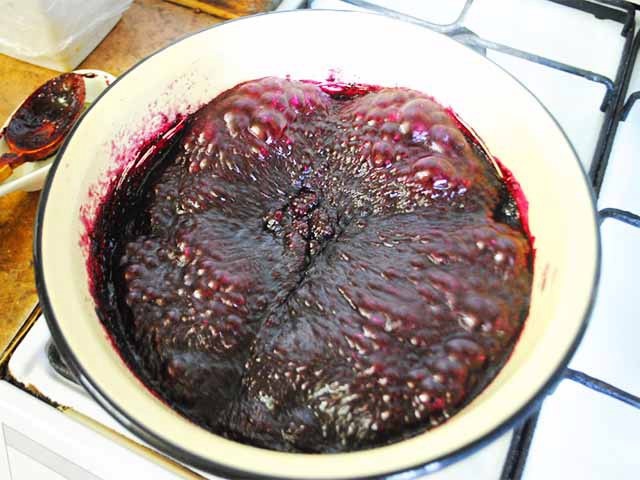 Варення з чорниці – 8 простих рецептів на зиму