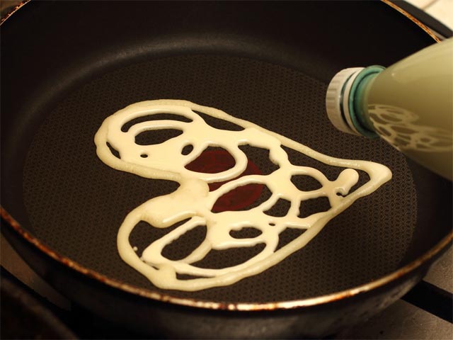 Млинці на молоці – 20 найсмачніших покрокових рецептів з фото і відео