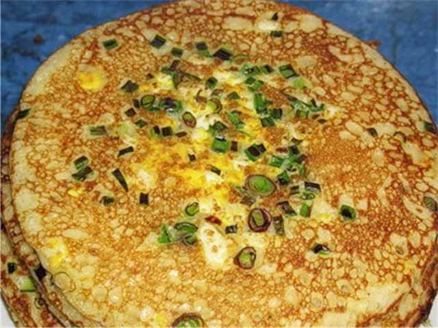 Млинці на молоці – 20 найсмачніших покрокових рецептів з фото і відео