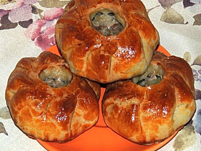 Як приготувати біляші з мясом в духовці. 6 смачних домашніх рецептів