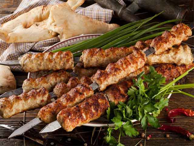 Люля-кебаб – смачні рецепти в домашніх умовах