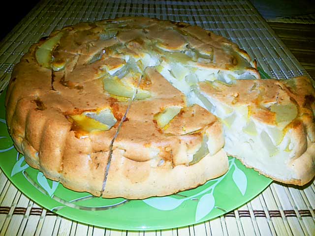 Грушевий пиріг – 4 простих і смачних домашніх рецепта