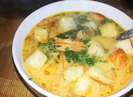 Рецепт сирного супу з куркою і грибами