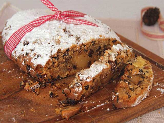 Різдвяні кекси і пироги з сухофруктами і горіхами рецепти