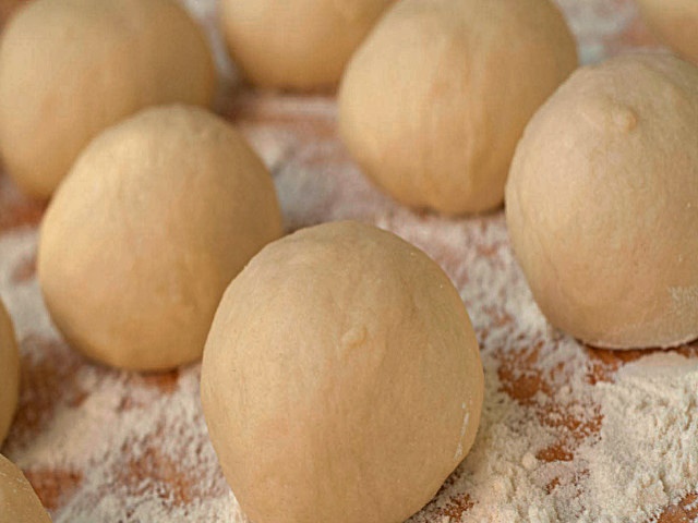 Як приготувати біляші з мясом в духовці. 6 смачних домашніх рецептів