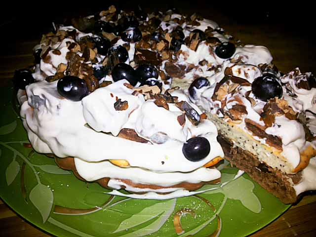 Прості торти в домашніх умовах: рецепти торта зі сметанним кремом з фото покроково