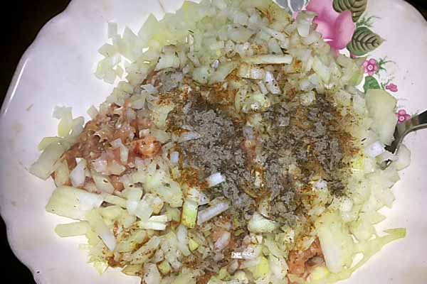 Рецепт домашніх тюфтельок з курячого фаршу з підливою