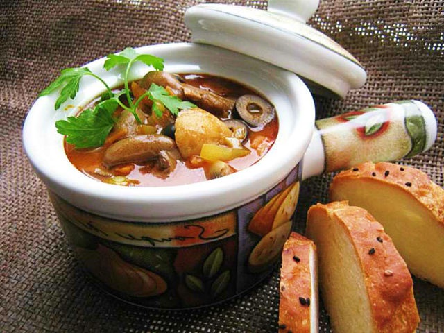 Грибна солянка — найсмачніші рецепти приготування