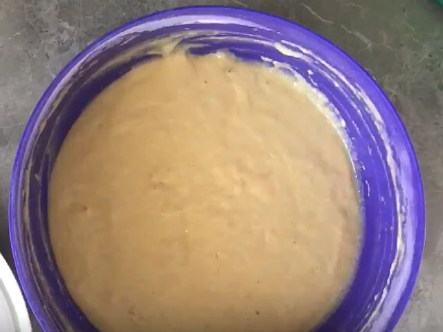 Дріжджові млинці на молоці — 8 покрокових рецептів