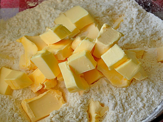 Як приготувати біляші з мясом в духовці. 6 смачних домашніх рецептів