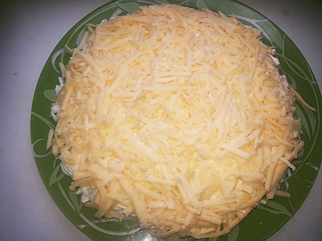 Салат “Соняшник” з чіпсами. Класичний покроковий рецепт з фото