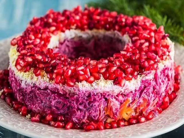 Салат Гранатовий браслет — дуже смачні класичні рецепти
