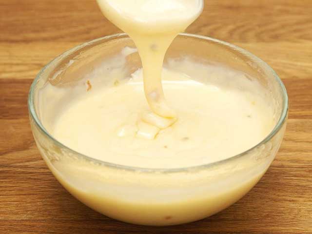 Бутерброди з оселедцем — прості і смачні рецепти для святкового столу