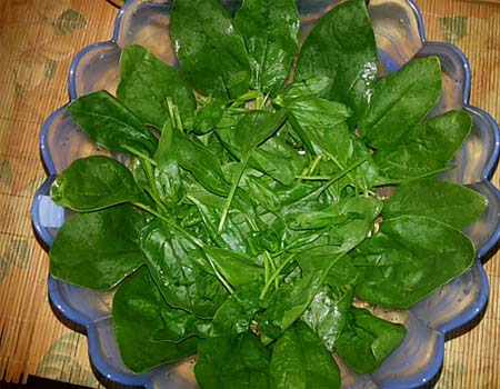 Що приготувати з свіжого шпинату. 3 простих і смачних страви для швидкого обіду