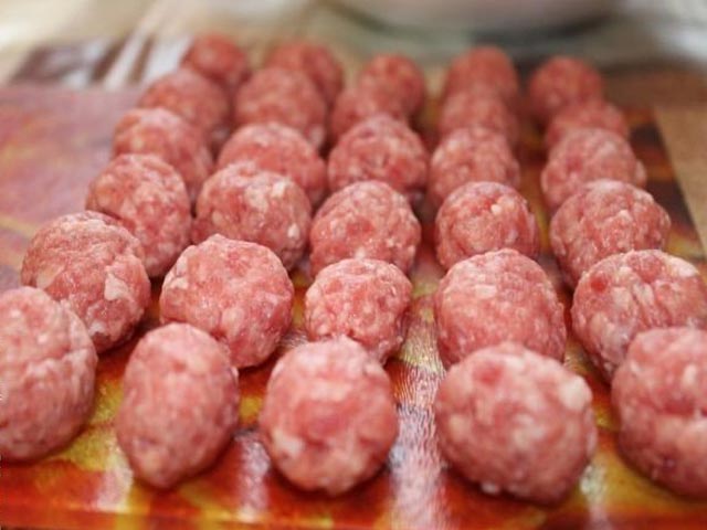 Тефтелі з підливою – 8 кращих кулінарних рецептів