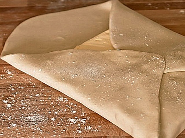 Як приготувати біляші з мясом в духовці. 6 смачних домашніх рецептів