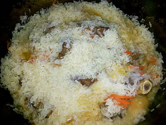 Як приготувати плов – 6 смачних рецептів справжнього узбецького плову