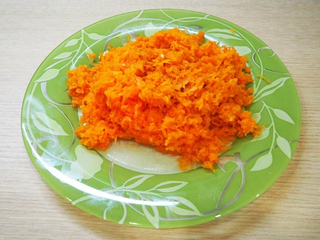 Салат Оселедець під шубою — 11 класичних рецептів з описом послідовності шарів