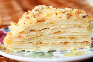 Сирна запіканка на сковороді: 3 рецепта без випічки в духовці