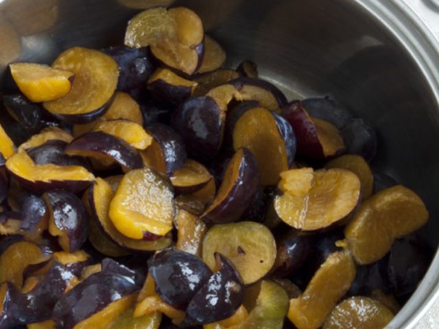 Варення зі сливи — прості домашні рецепти сливового варення на зиму