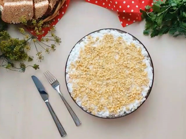 Салат Наречена — 7 неймовірно смачних класичних рецептів