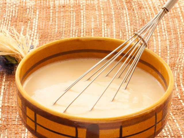 Млинці на молоці – 20 найсмачніших покрокових рецептів з фото і відео