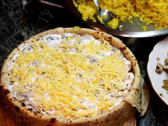 Млинцевий торт – 6 смачних покрокових рецетов в домашніх умовах з фото і відео