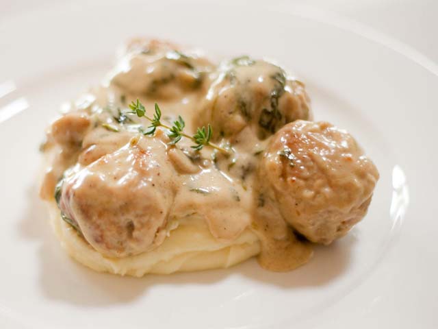 Тефтелі з підливою – 8 кращих кулінарних рецептів