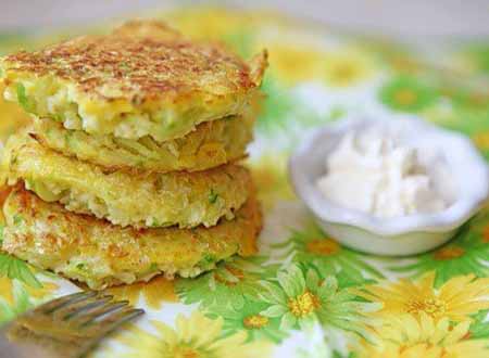 Оладки на сніданок. Як приготувати овочеві оладки і оладки на кефірі і дріжджах.