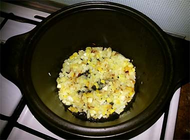 Як приготувати смачну тушковану картоплю без м’яса. Покроковий рецепт з фото