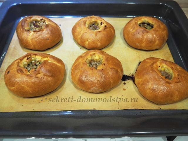 Біляші з мясом — дуже смачний домашній рецепт