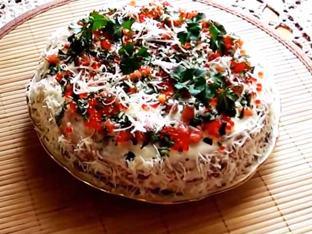 Млинцевий торт – 6 смачних покрокових рецетов в домашніх умовах з фото і відео