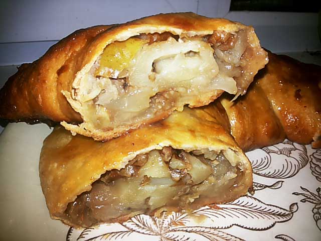 Грушевий пиріг – 4 простих і смачних домашніх рецепта